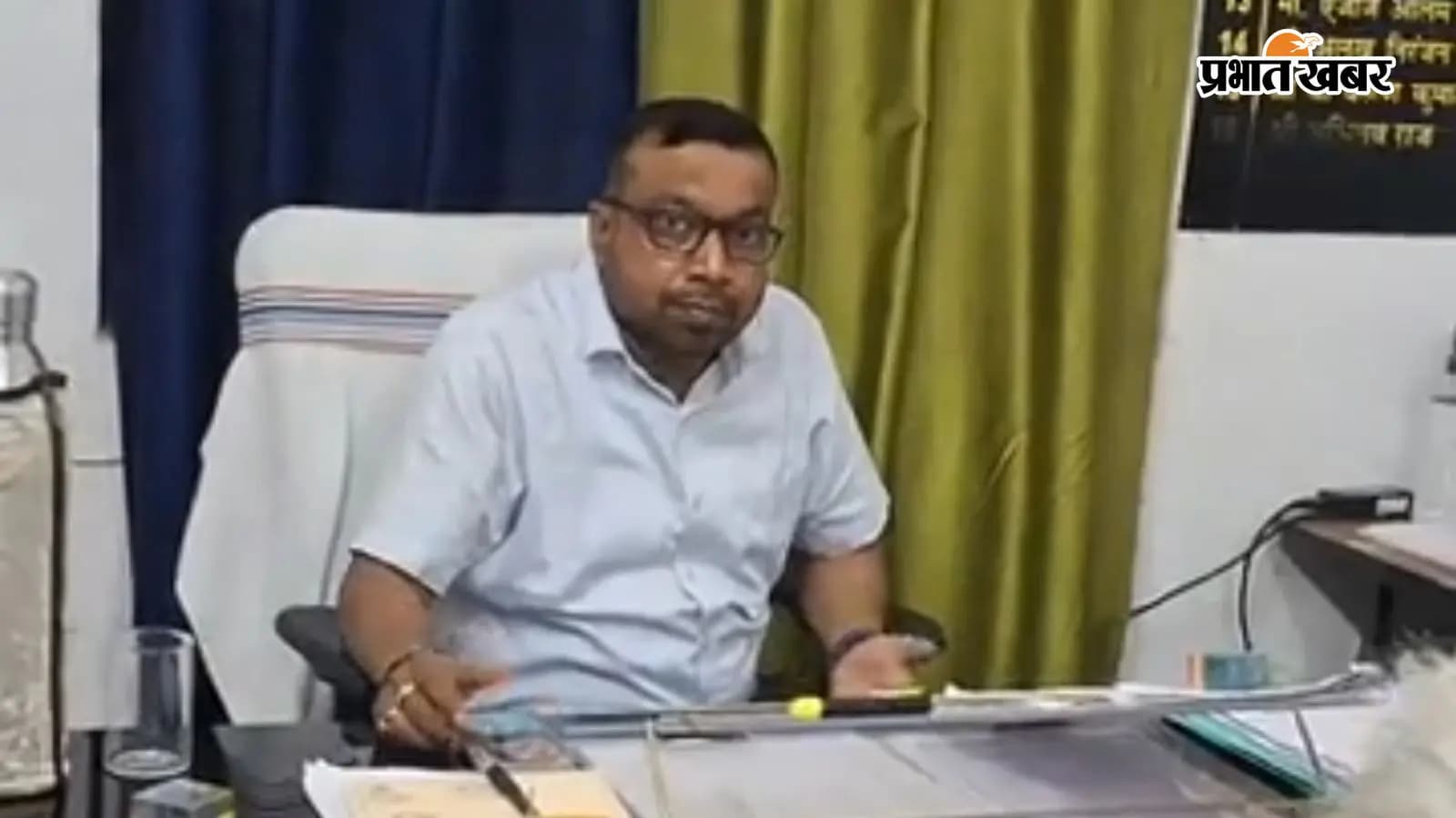 मेसकौर नये सीओ के रूप में अमलेश कुमार ने दिया योगदान मेसकौर नये सीओ के रूप में अमलेश कुमार ने दिया योगदान