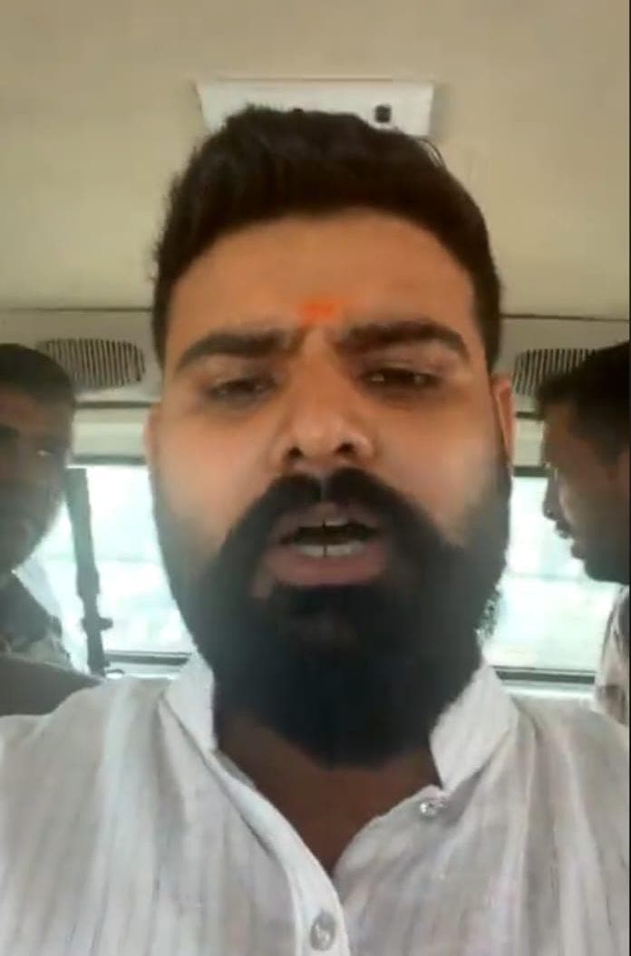 फर्जी हस्ताक्षर व मुहर का प्रयोग के आरोप में भाजपा नेता गिरफ्तार जेल फर्जी हस्ताक्षर व मुहर का प्रयोग के आरोप में भाजपा नेता गिरफ्तार जेल