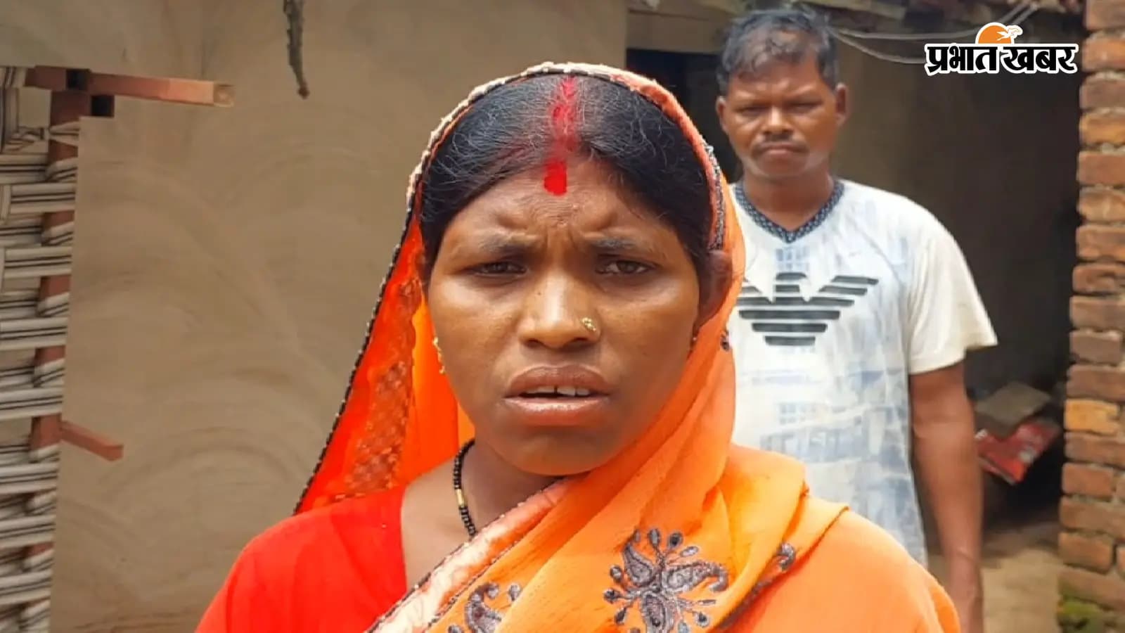 नक्सली रविंद्र गंझू की पत्नी. फोटो: प्रभात खबर नक्सली रविंद्र गंझू की पत्नी. फोटो: प्रभात खबर