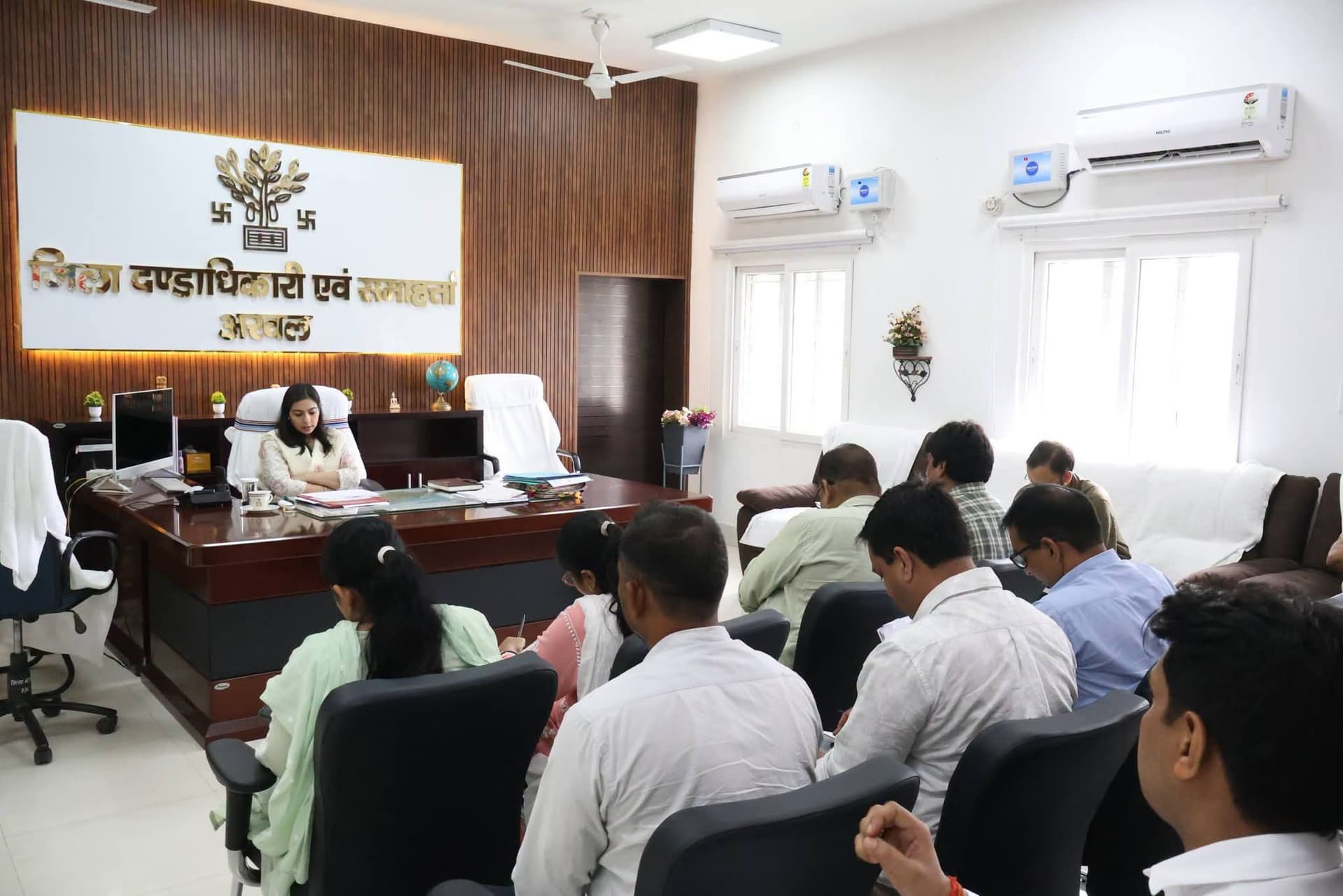 टीबी मुक्त भारत अभियान की समीक्षा, डीएम ने स्क्रीनिंग और जांच में तेजी के दिए निर्देश टीबी मुक्त भारत अभियान की समीक्षा, डीएम ने स्क्रीनिंग और जांच में तेजी के दिए निर्देश