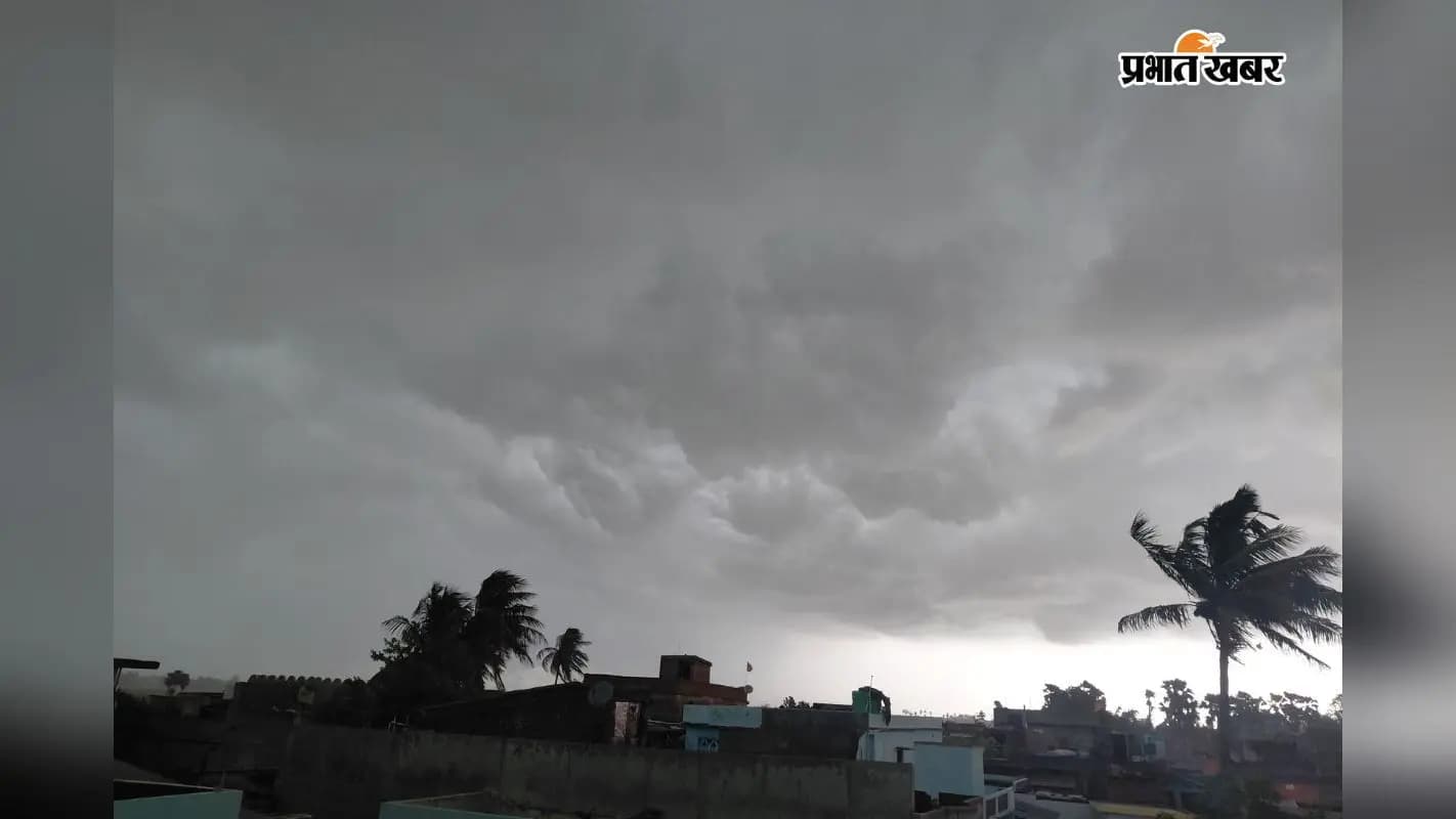 आसमान में छाये बादल. आसमान में छाये बादल.