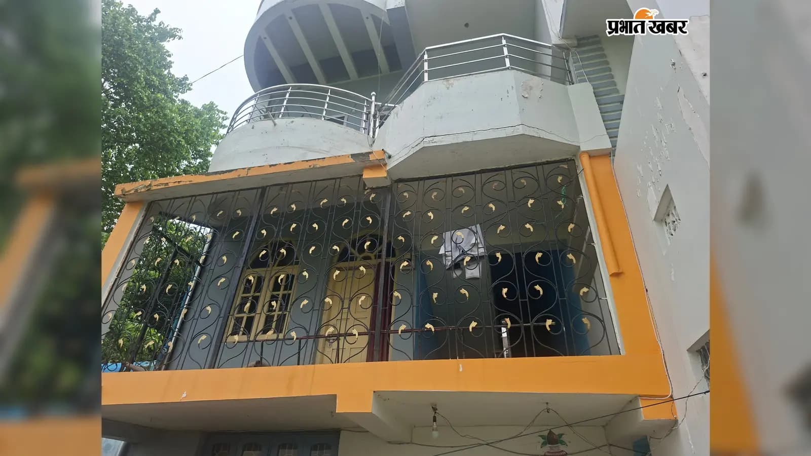 इसी घर पर रखी गई थीं लड़कियां इसी घर पर रखी गई थीं लड़कियां