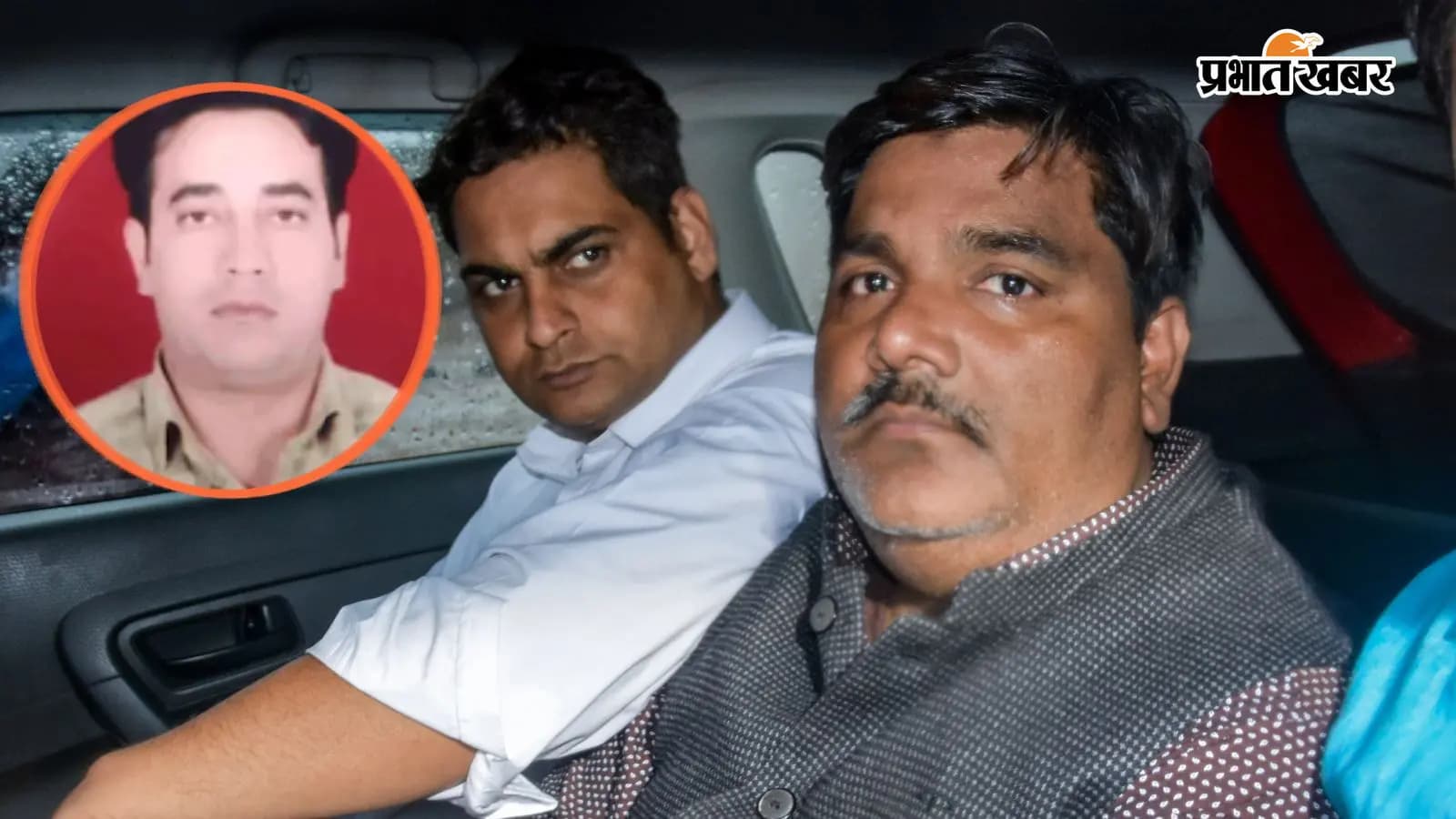 काली बंडी में पूर्व आप पार्षद ताहिर हुसैन, आईबी ऑफिसर अंकित शर्मा गोल घेरे में काली बंडी में पूर्व आप पार्षद ताहिर हुसैन, आईबी ऑफिसर अंकित शर्मा गोल घेरे में