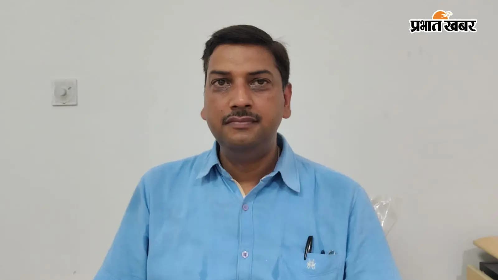 सहायक प्रोफेसर डॉ. पुरुषोत्तम सिंह फोटो सहायक प्रोफेसर डॉ. पुरुषोत्तम सिंह फोटो