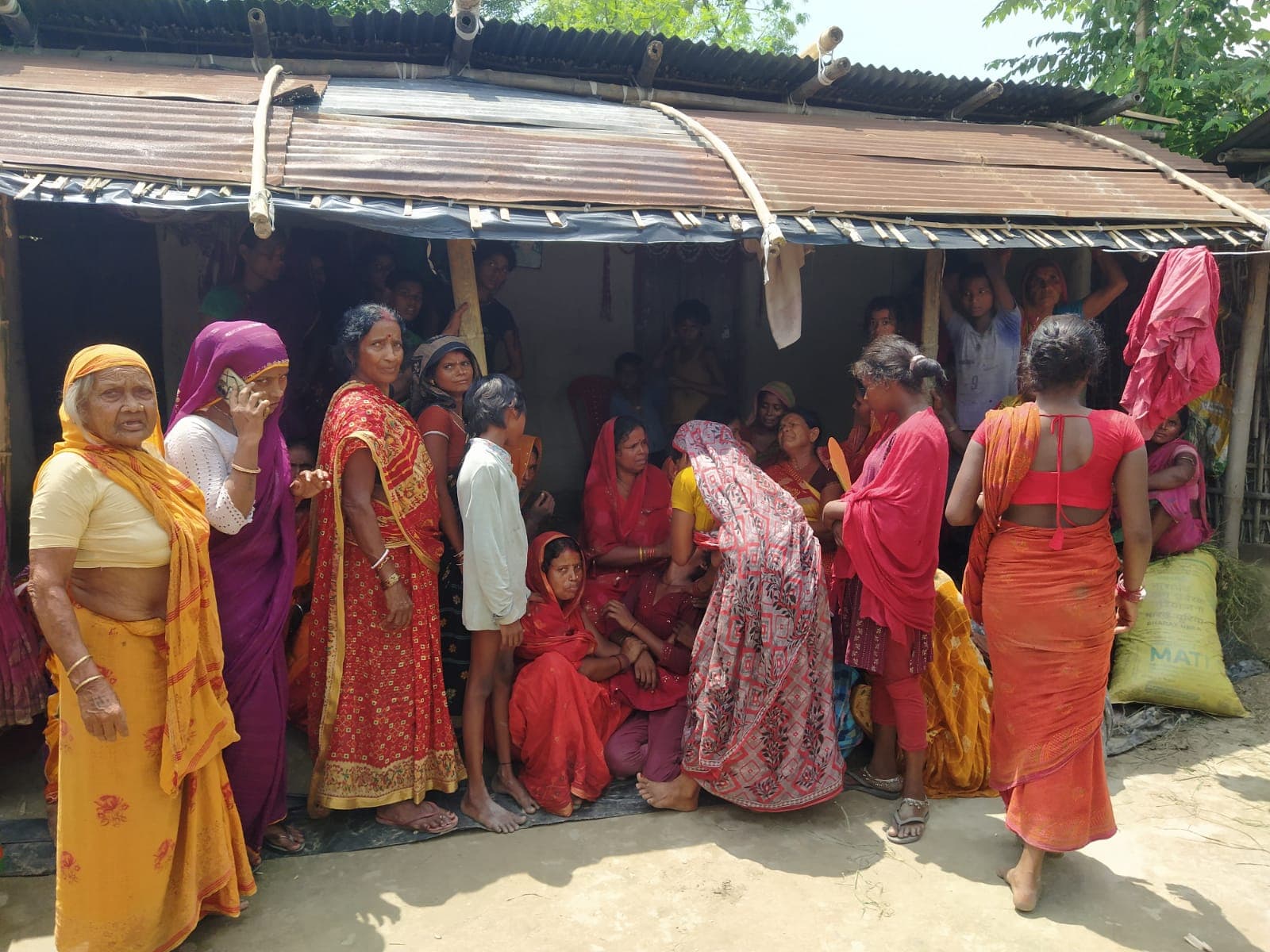 भरगामा: ट्रैक्टर हादसे से सिरसिया कला में मातम, बेसहारा हुए चार-चार बच्चे भरगामा: ट्रैक्टर हादसे से सिरसिया कला में मातम, बेसहारा हुए चार-चार बच्चे