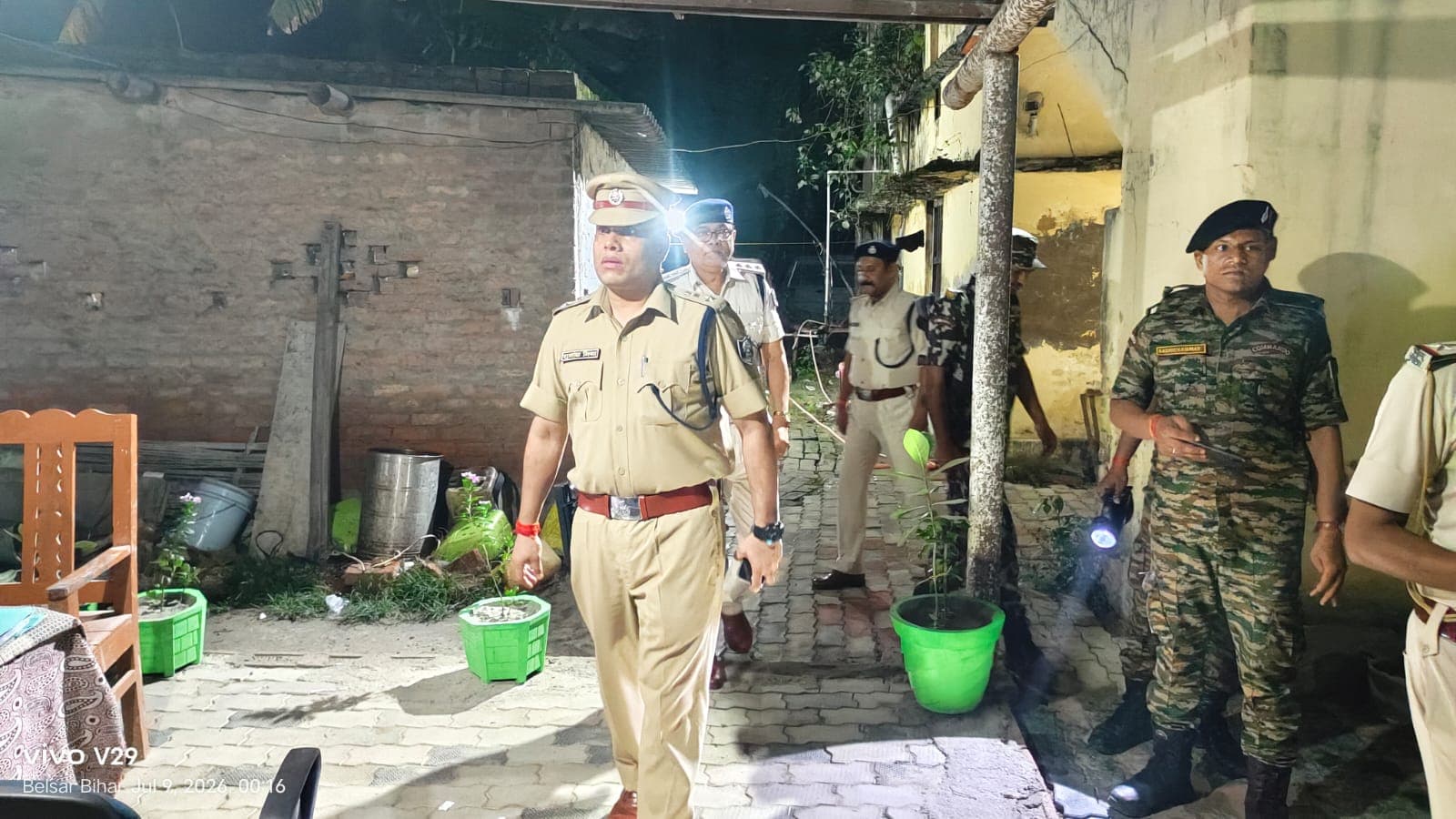 क्राइम कंट्रोल को लेकर बढ़ी पुलिस की सक्रियता, रात में भी वरीय अधिकारी कर रहे हैं क्षेत्र भ्रमण