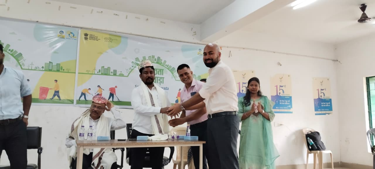 एनआर प्लस टू स्कूल में स्वच्छता पखवाड़ा का आयोजन एनआर प्लस टू स्कूल में स्वच्छता पखवाड़ा का आयोजन