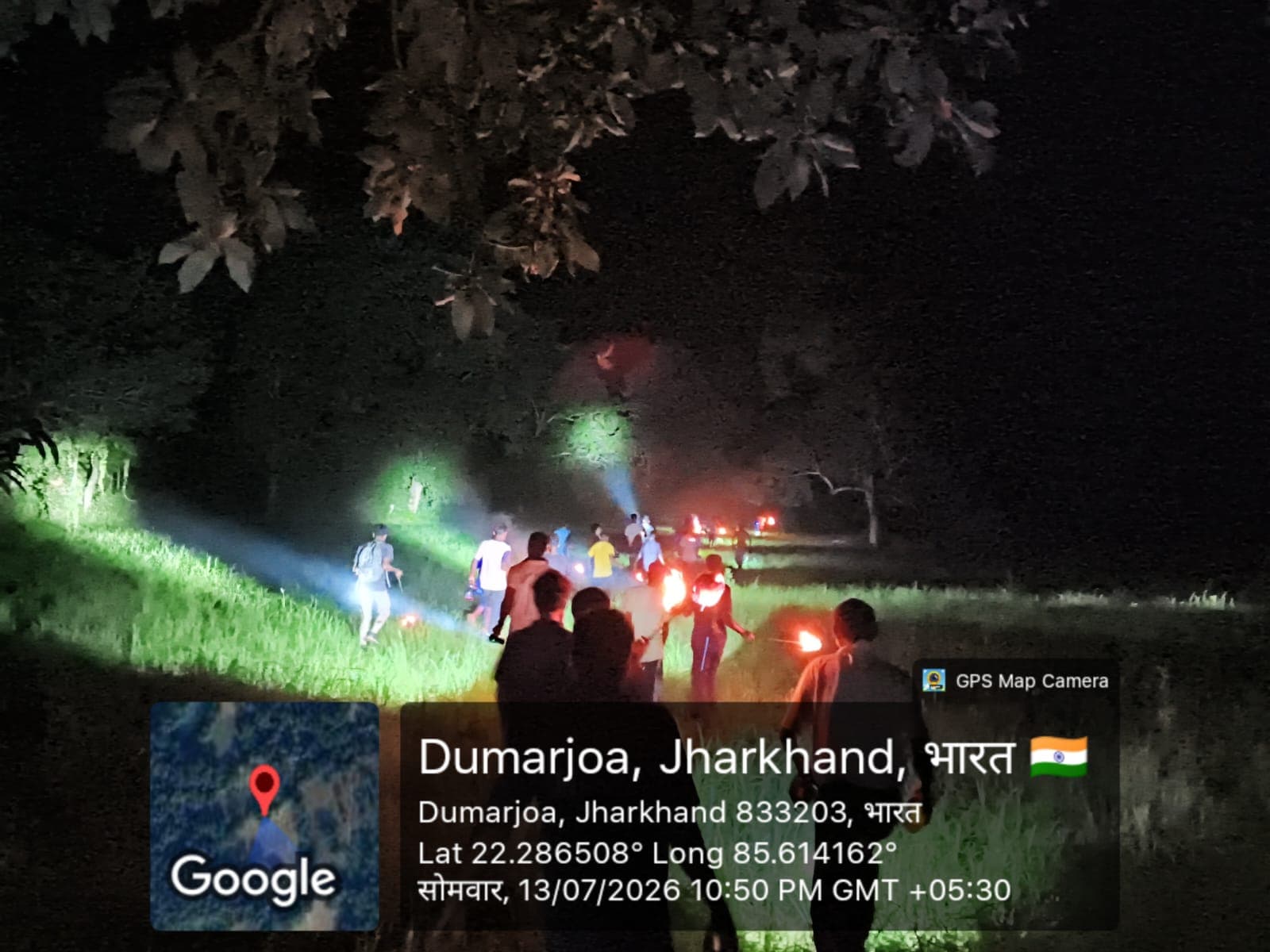 डूमरजुवा में 15 हाथियों के झुंड से दहशत<bha>;</bha> 11 को जंगल में खदेड़ा, 4 की तलाश जारी डूमरजुवा में 15 हाथियों के झुंड से दहशत<bha>;</bha> 11 को जंगल में खदेड़ा, 4 की तलाश जारी