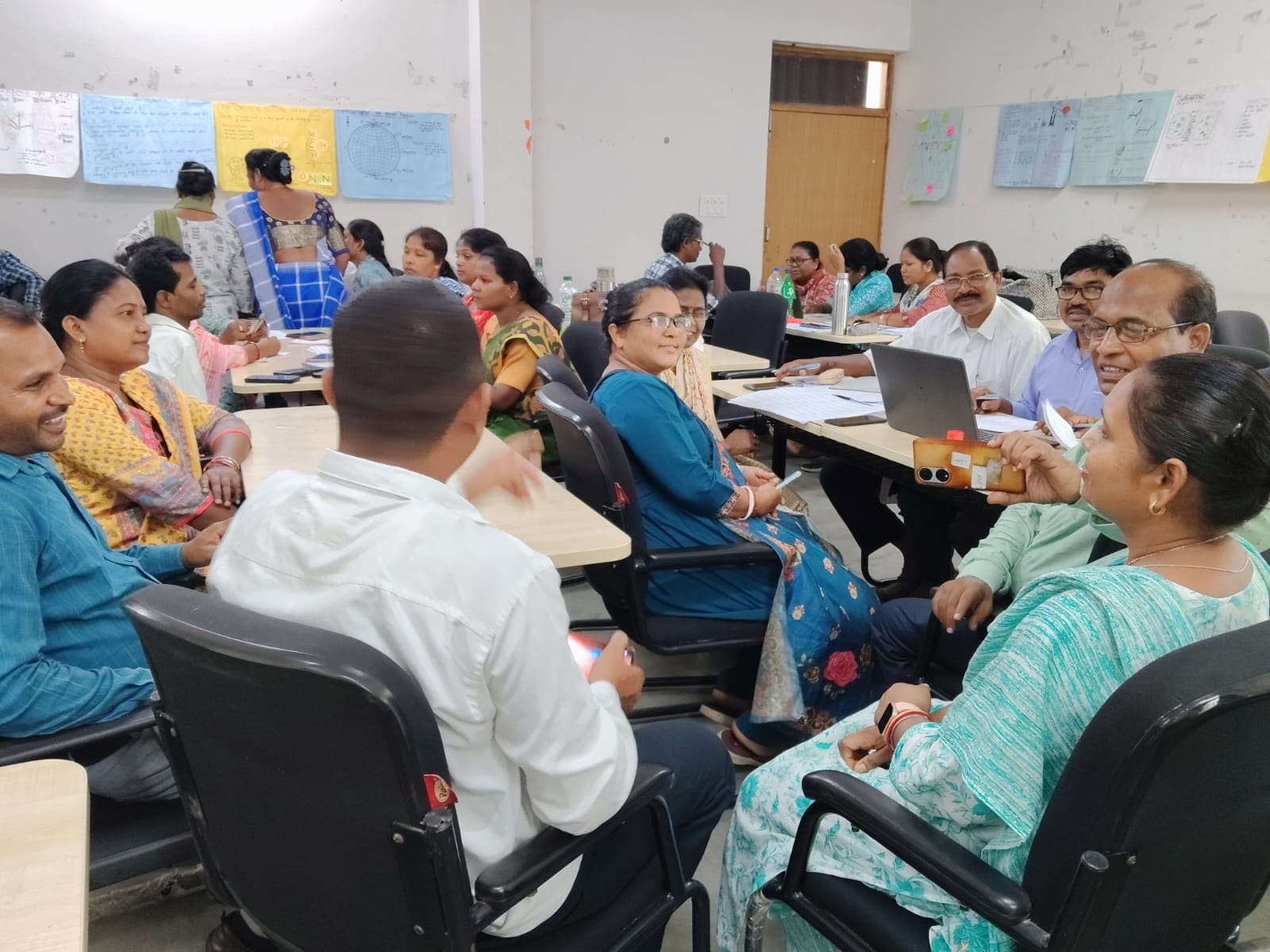 कक्षा 6 से 8 तक जनजातीय भाषाओं का नया पाठ्यक्रम होगा तैयार कक्षा 6 से 8 तक जनजातीय भाषाओं का नया पाठ्यक्रम होगा तैयार