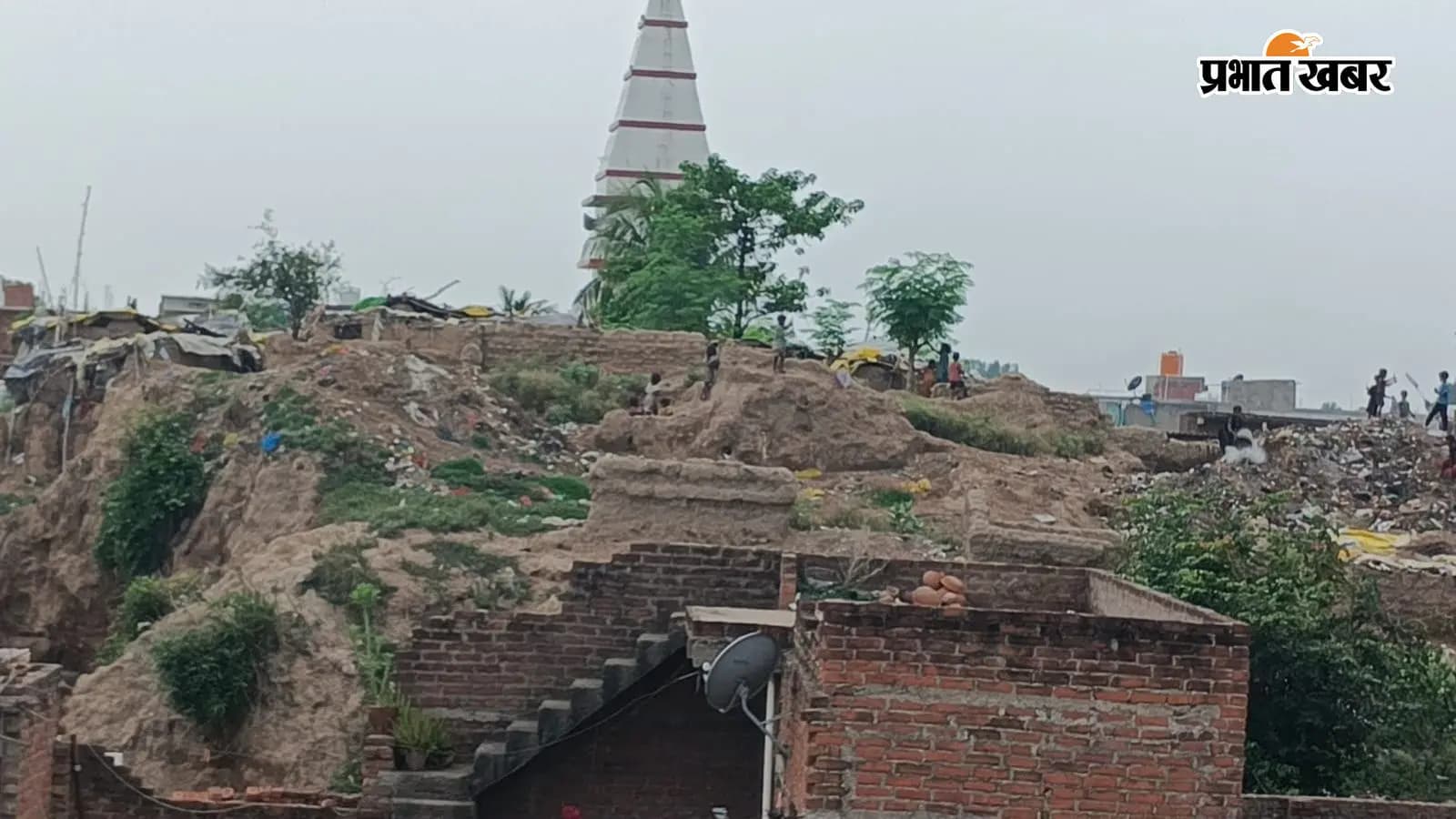अतिक्रमण की चपेट में प्राचीन केसठ गढ़, अस्तित्व बचाने की उठी मांग अतिक्रमण की चपेट में प्राचीन केसठ गढ़, अस्तित्व बचाने की उठी मांग