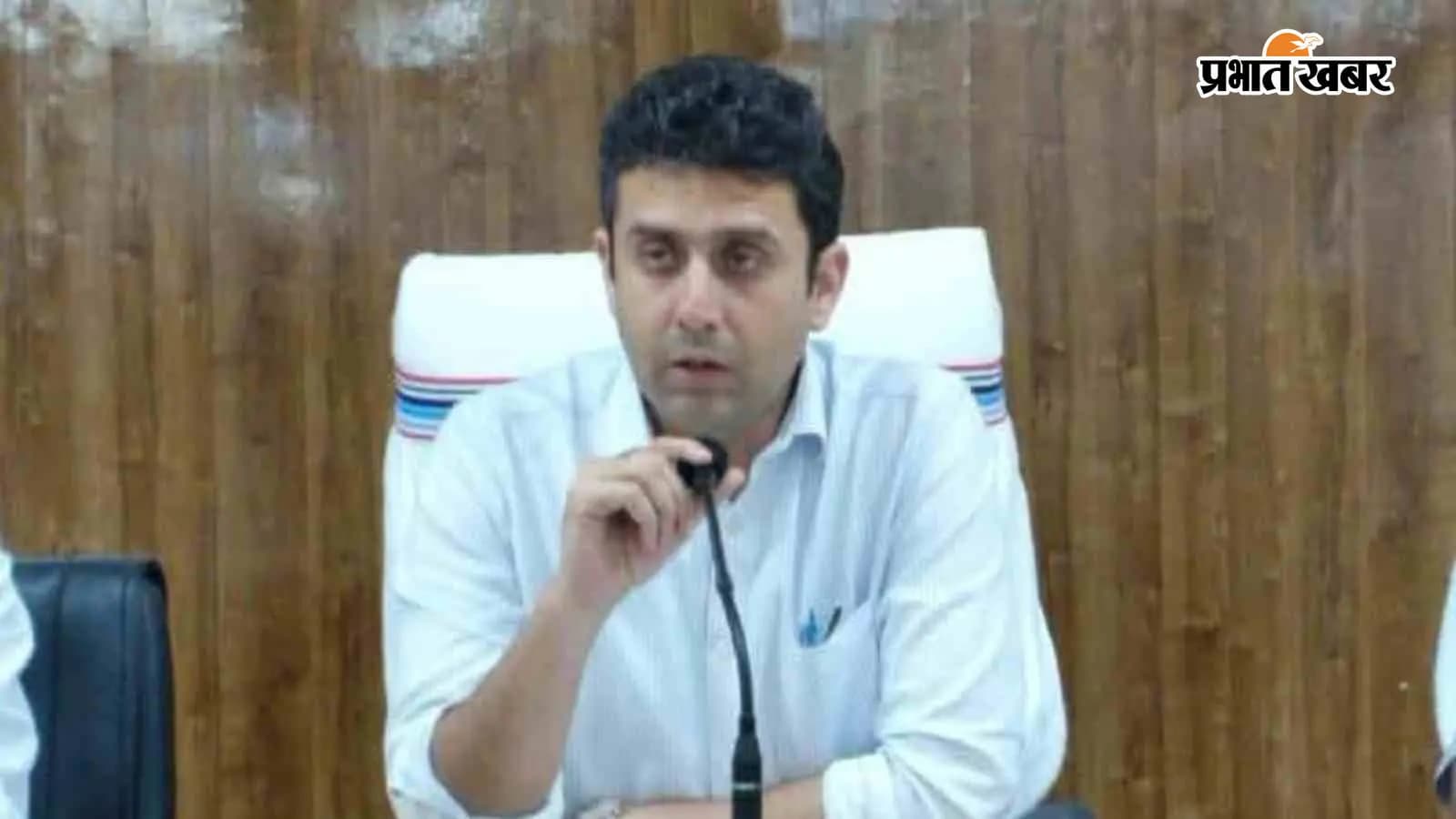 सीतामढ़ी डीएम रिची पांडेय सीतामढ़ी डीएम रिची पांडेय