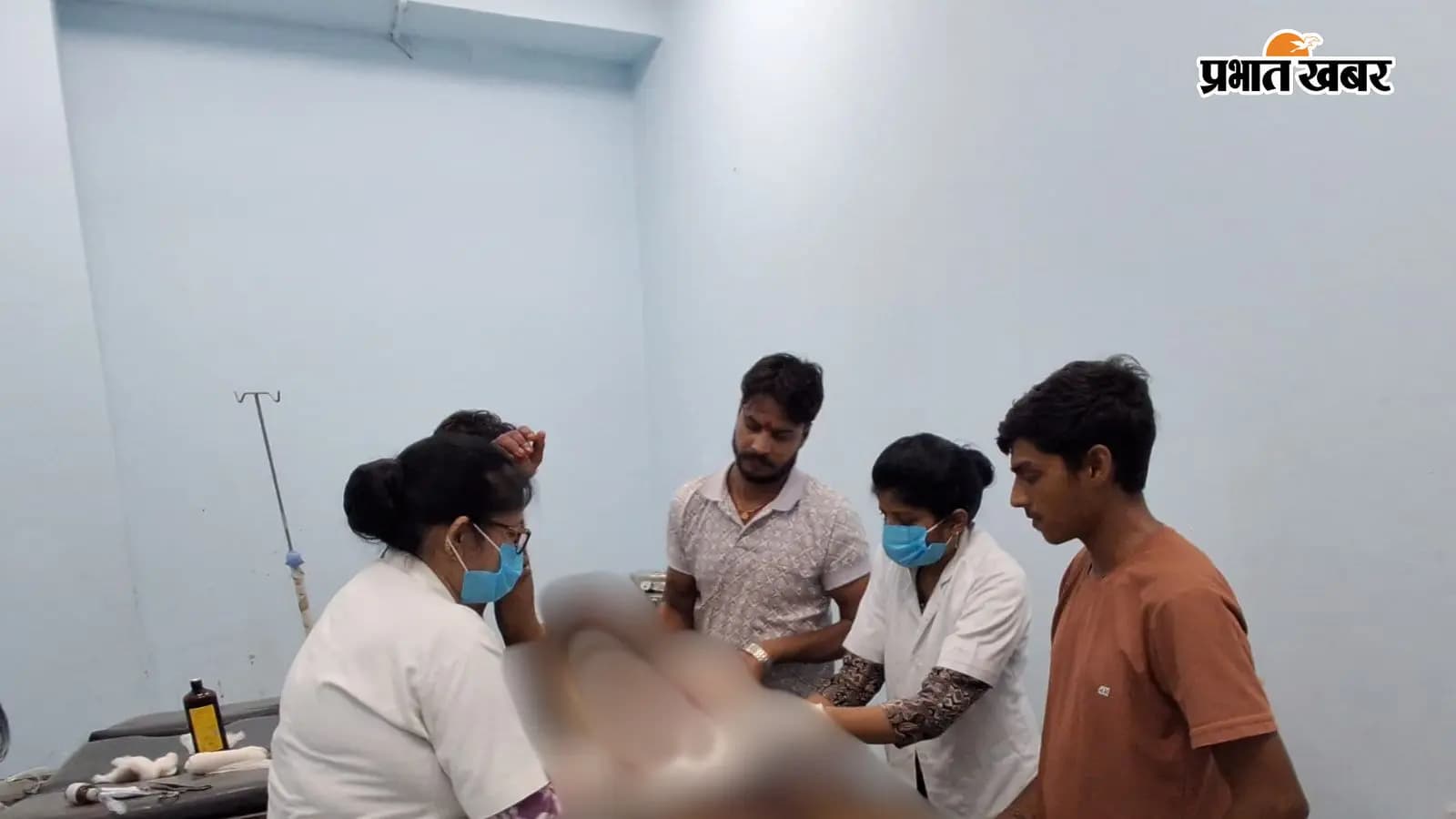 सदर अस्पताल में इलाजरत घायल सदर अस्पताल में इलाजरत घायल