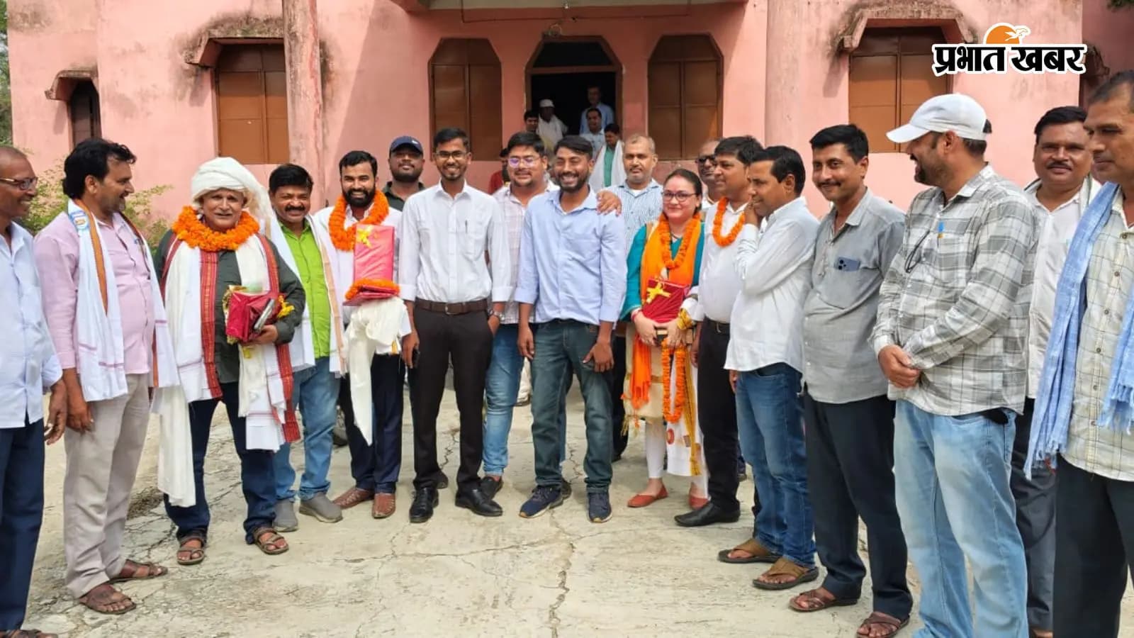 कई कृषि समन्वयको की विदाई व नये का हुआ भव्य स्वागत कई कृषि समन्वयको की विदाई व नये का हुआ भव्य स्वागत