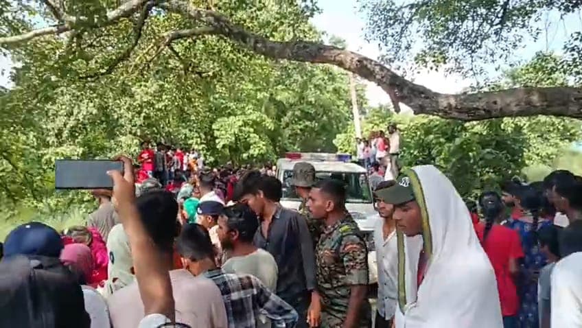 बछराजा नदी से युवक का शव बरामद, इलाके में सनसनी बछराजा नदी से युवक का शव बरामद, इलाके में सनसनी