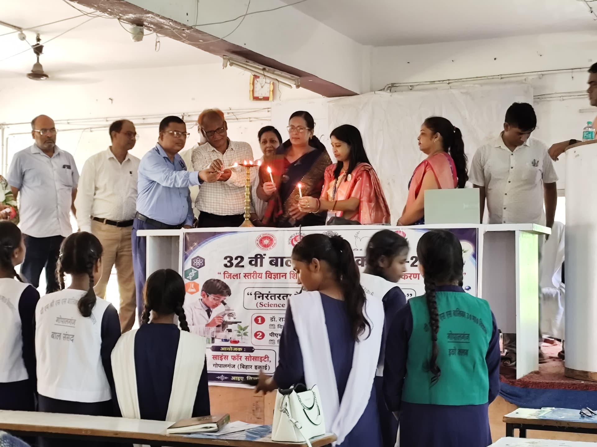 बाल वैज्ञानिक ही बदलेंगे भविष्य की दिशा, विज्ञान कांग्रेस कार्यशाला में शिक्षकों को मिला मार्गदर्शन बाल वैज्ञानिक ही बदलेंगे भविष्य की दिशा, विज्ञान कांग्रेस कार्यशाला में शिक्षकों को मिला मार्गदर्शन
