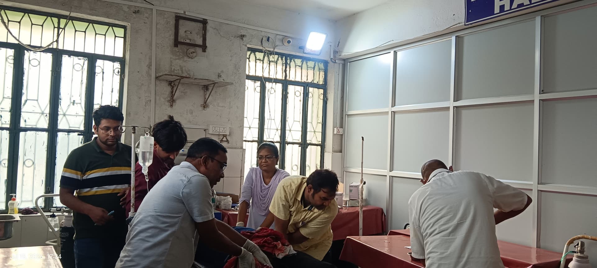 कुर्रा गांव के पास डिवाइडर से टकराई बाइक, दो युवक घायल,एक रेफर कुर्रा गांव के पास डिवाइडर से टकराई बाइक, दो युवक घायल,एक रेफर
