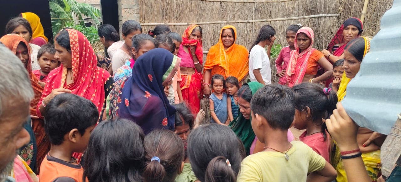 ठनका से महिला व किशोर की मौत, एक किशोर गंभीर रूप से झुलसा ठनका से महिला व किशोर की मौत, एक किशोर गंभीर रूप से झुलसा