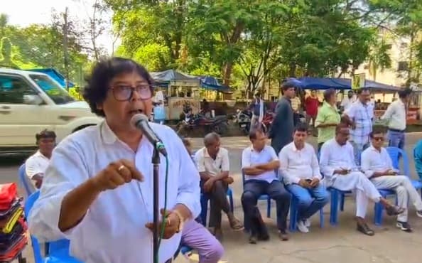 ‘वोटर्स लिस्ट से नाम हटाने का स्पष्ट कारण बतायें’(फो-301) ‘वोटर्स लिस्ट से नाम हटाने का स्पष्ट कारण बतायें’(फो-301)