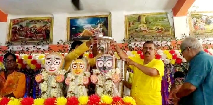 सीताराम बाबा मंदिर में प्रभु जगन्नाथ की स्नान यात्रा(फो-303) सीताराम बाबा मंदिर में प्रभु जगन्नाथ की स्नान यात्रा(फो-303)