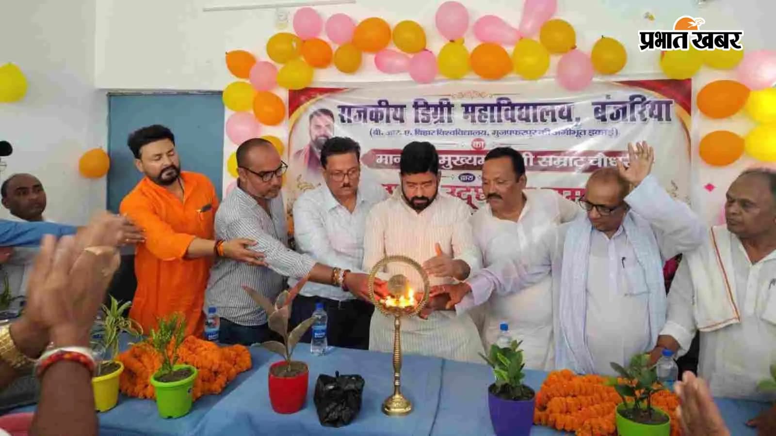 उद्घाटन कार्यक्रम में शामिल अतिथिगण, फोटो- प्रभात खबर उद्घाटन कार्यक्रम में शामिल अतिथिगण, फोटो- प्रभात खबर