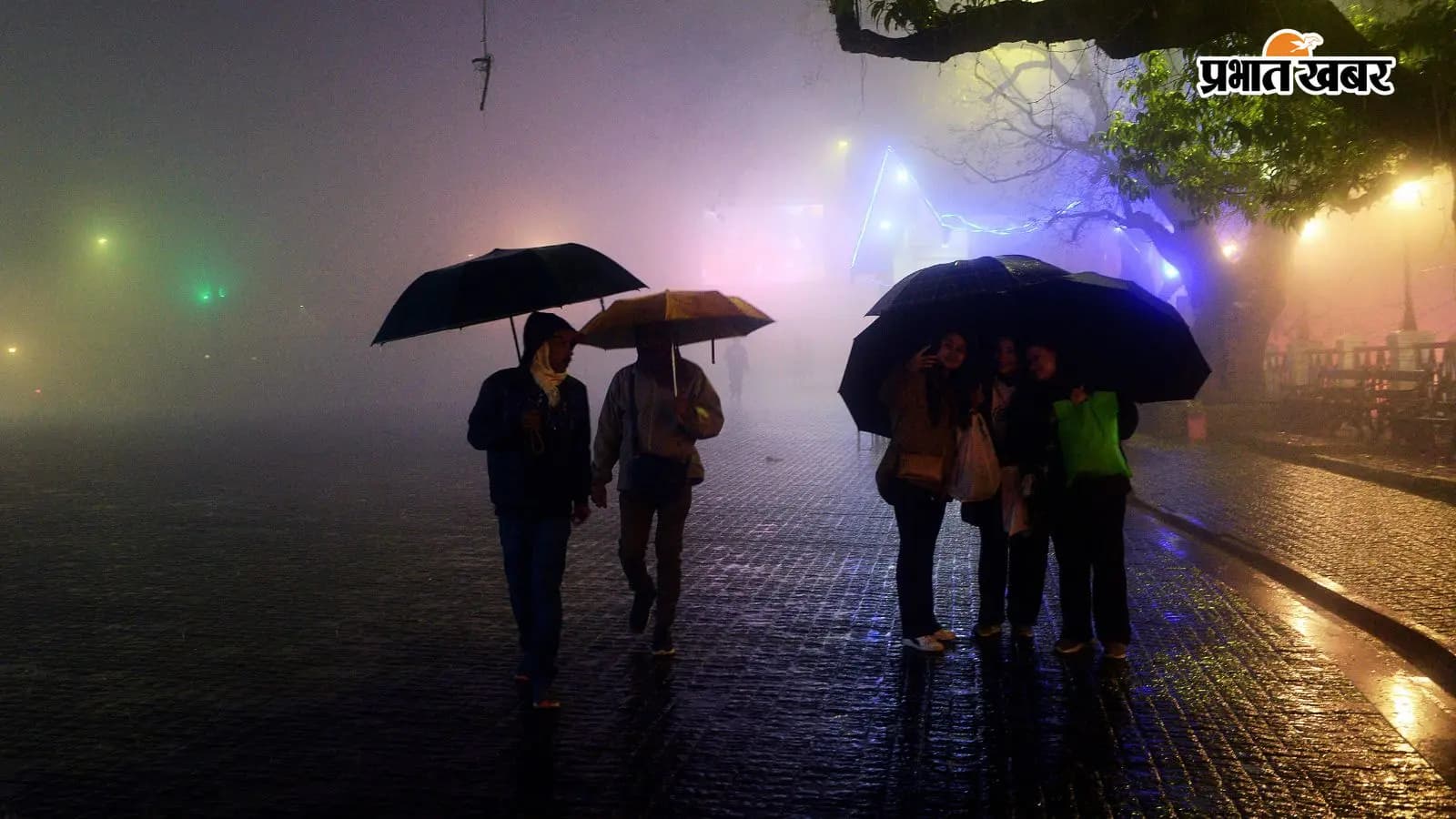 दार्जिलिंग में वर्षा. दार्जिलिंग में वर्षा.