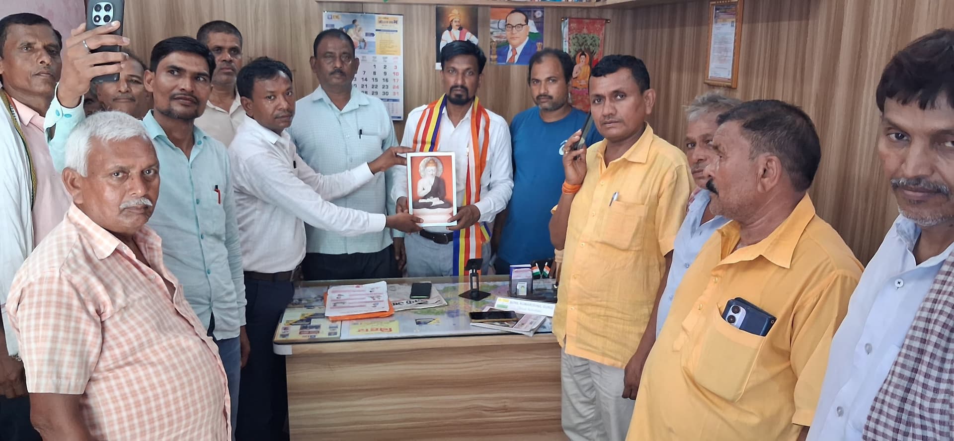 फोटो पीपल्स पार्टी ऑफ इंडिया के राष्ट्रीय उपाध्यक्ष आदित्य प्रधान का स्वागत करते सुनील गुरु | Prabhat Khabar Network फोटो पीपल्स पार्टी ऑफ इंडिया के राष्ट्रीय उपाध्यक्ष आदित्य प्रधान का स्वागत करते सुनील गुरु | Prabhat Khabar Network