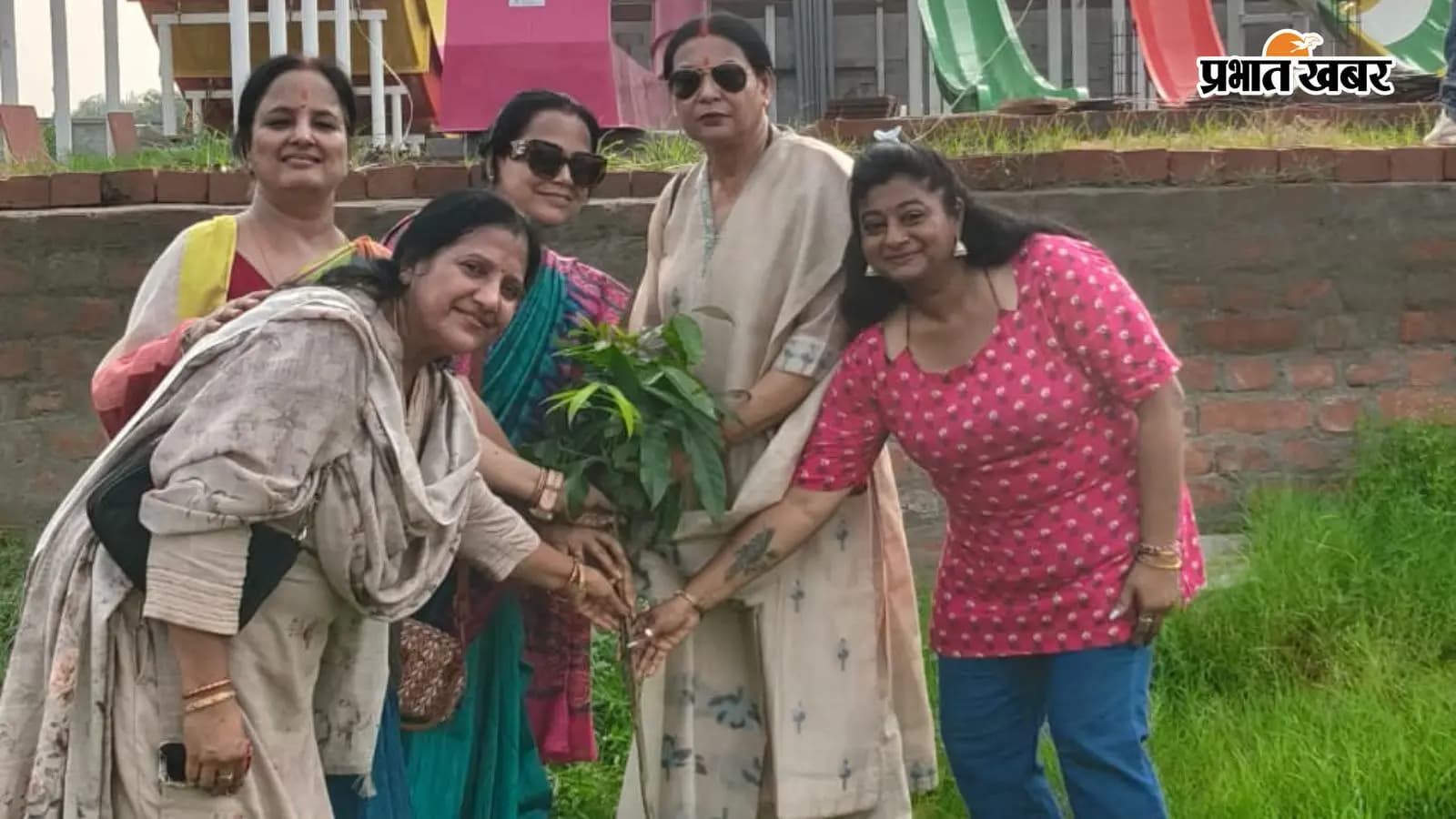इनर व्हील क्लब ऑफ बेगूसराय ने किया पौधारोपण इनर व्हील क्लब ऑफ बेगूसराय ने किया पौधारोपण