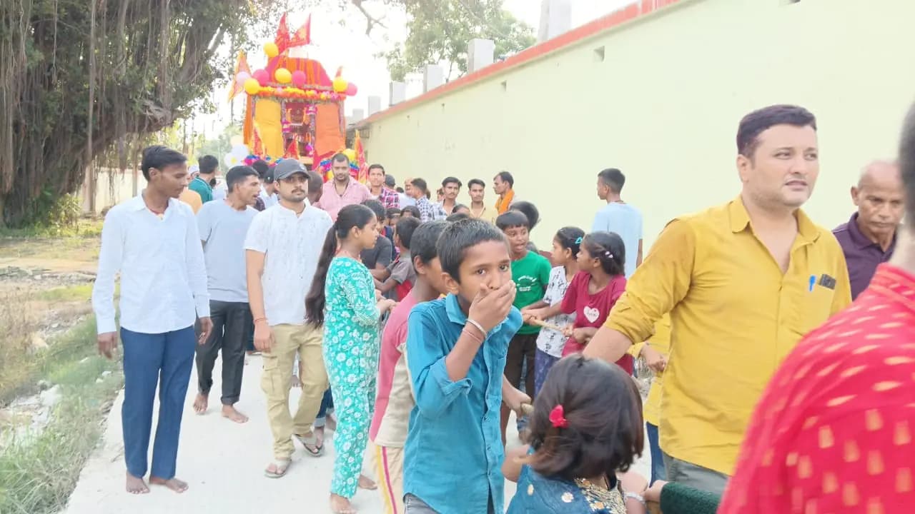 फोटो -52- रथ यात्रा में शामिल लोग | Prabhat Khabar Network फोटो -52- रथ यात्रा में शामिल लोग | Prabhat Khabar Network