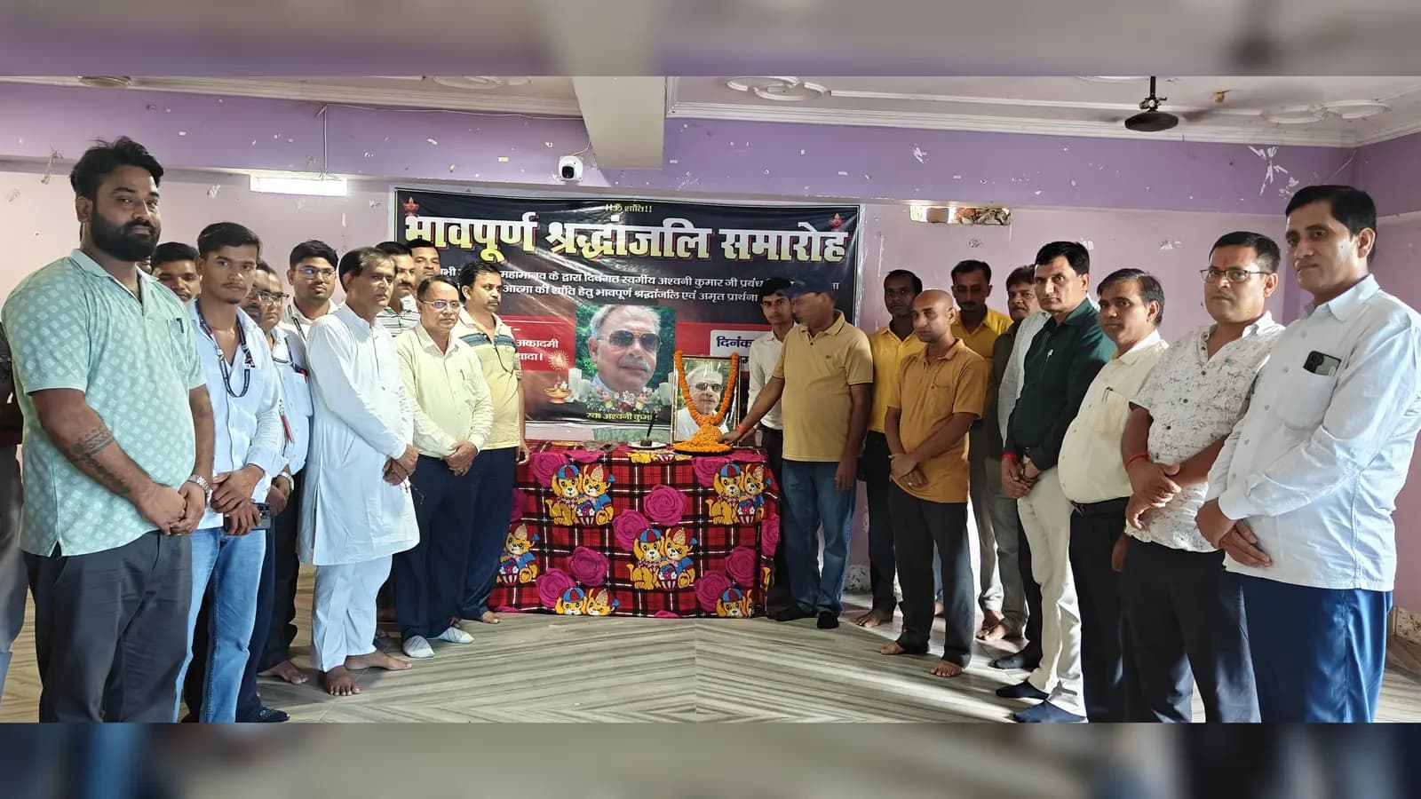 श्रद्धांजलि सभा में शामिल विभिन्न जिला भर के स्कूलों के संचालक | Prabhat Khabar Network श्रद्धांजलि सभा में शामिल विभिन्न जिला भर के स्कूलों के संचालक | Prabhat Khabar Network