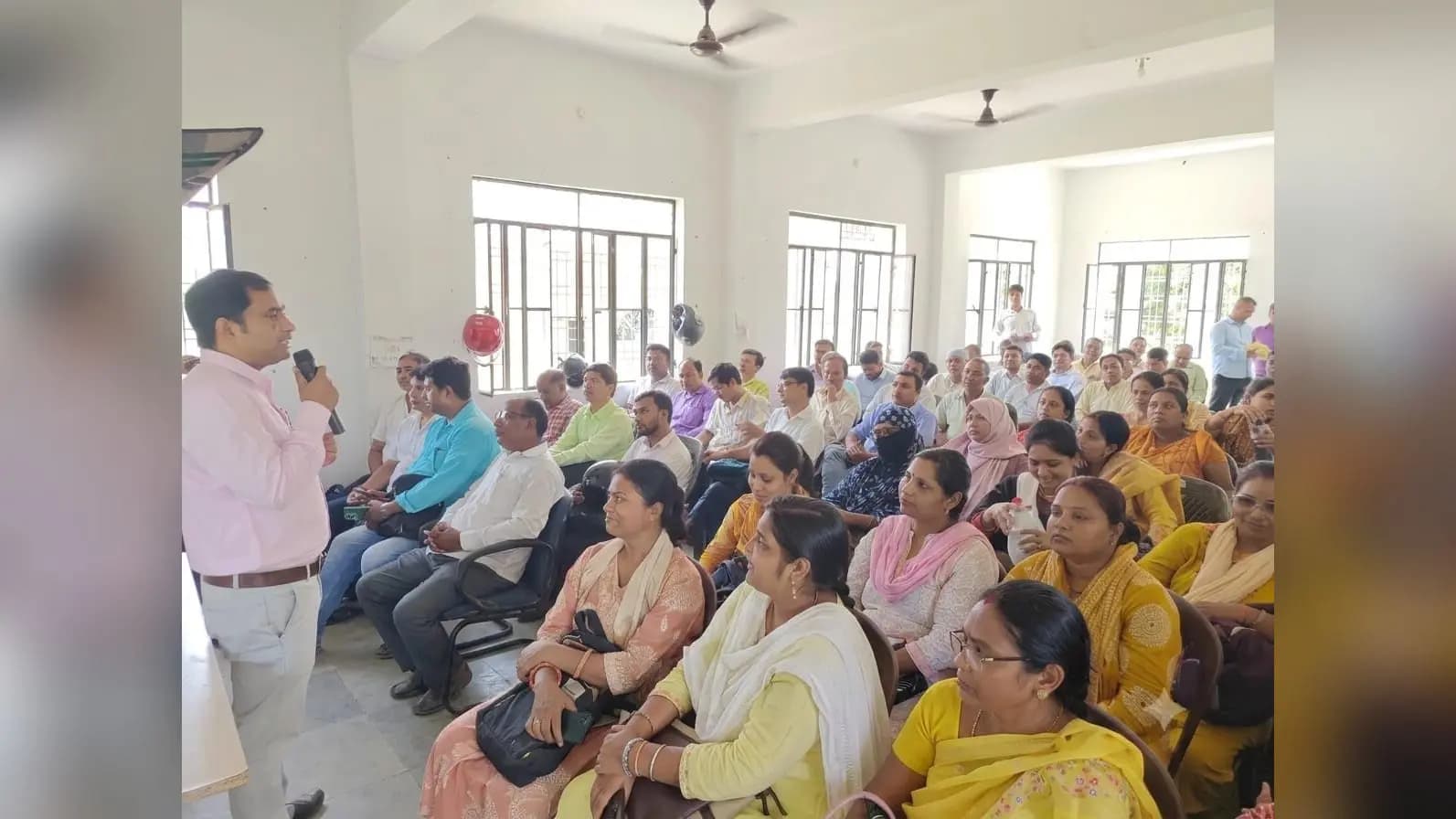 बैठक में शामिल मास्टर ट्रेनर | Prabhat Khabar Network बैठक में शामिल मास्टर ट्रेनर | Prabhat Khabar Network