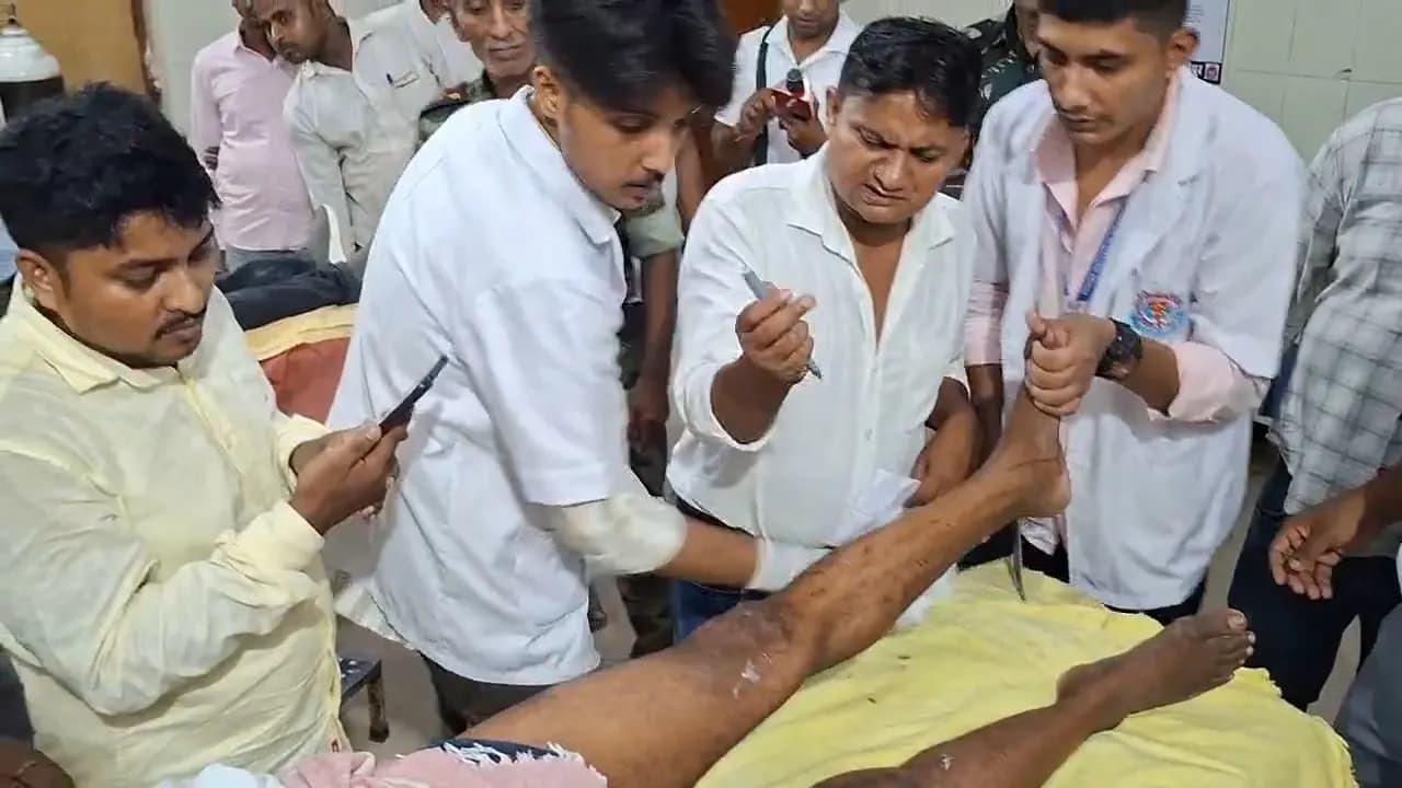 सदर अस्पताल में इलाजरत जख्मी | Prabhat Khabar Network सदर अस्पताल में इलाजरत जख्मी | Prabhat Khabar Network