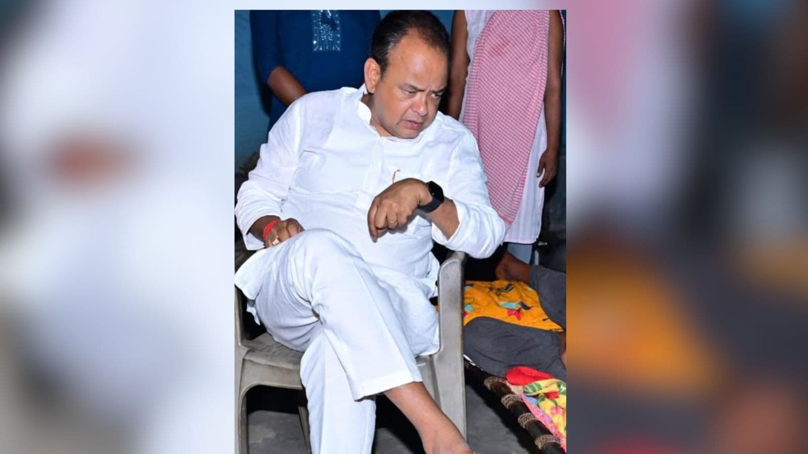 मलेरिया प्रभावित क्षेत्र का जायजा लेने पहुंचे स्वास्थ्य मंत्री