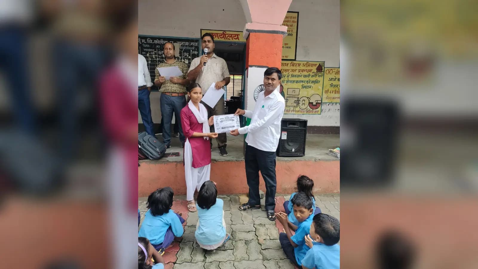 गुरुआ के उच्च माध्यमिक विद्यालय कोलौना में बाल संसद चुनाव संपन्न