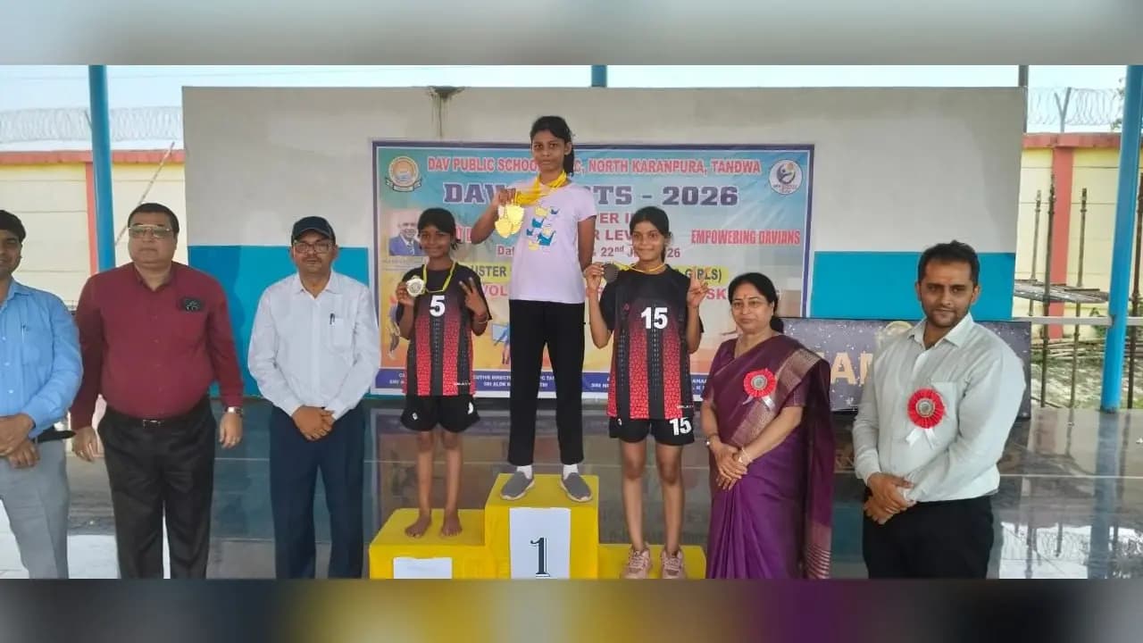रोप स्किपिंग प्रतियोगिताः DAV पब्लिक स्कूल, बचरा के छात्राओं ने जीते 28 पदक