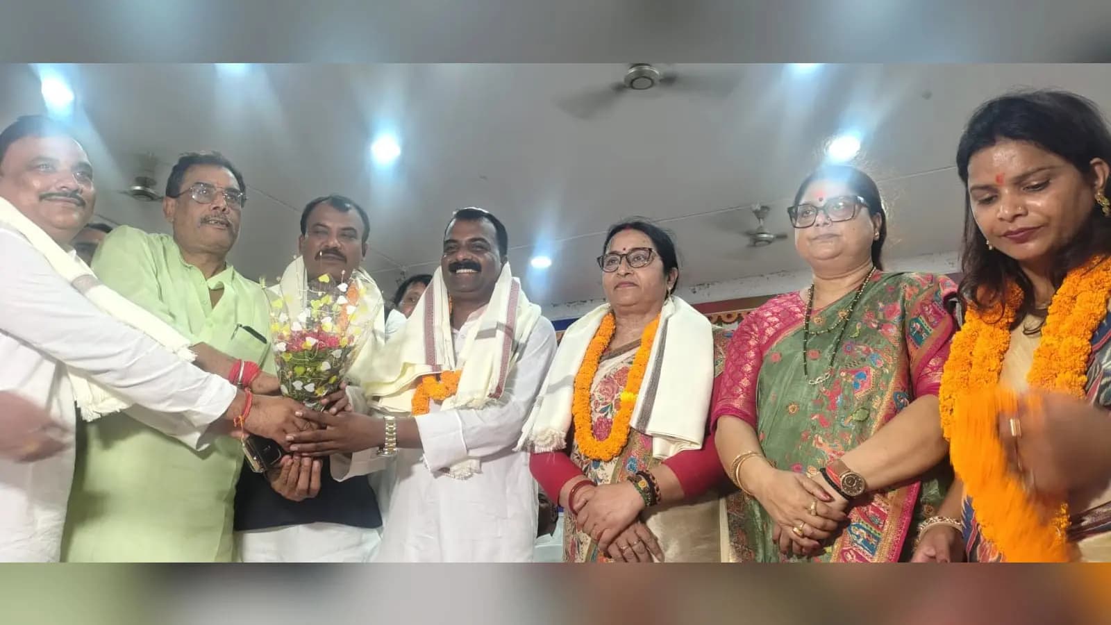 सीवान: पंचायत परिसीमन के फैसले पर सीवान में आभार सभा, पंचायत प्रतिनिधियों ने मुख्यमंत्री को दिया धन्यवाद