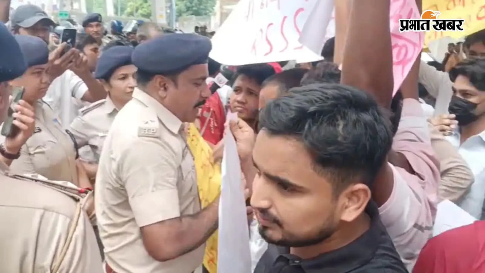 पटना यूनिवर्सिटी के शिक्षक और कर्मचारी निकले लोक भवन मार्च के लिए, जानिए क्यों कर रहे नये विधेयक का विरोध