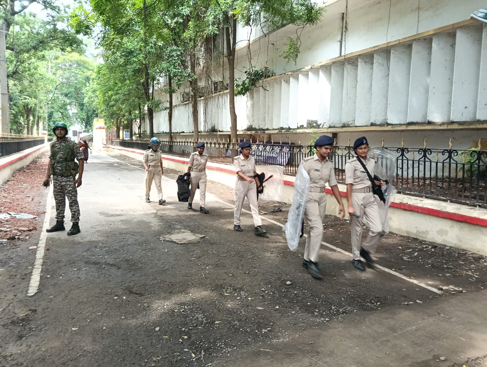 हर मोर्चे पर सुरक्षा बलों की निगरानी