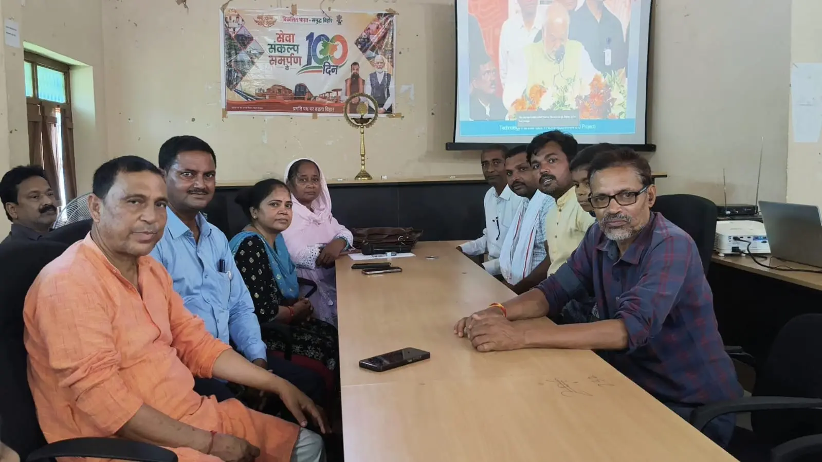 कसबा में सरकार के 100 दिन पूरे होने पर विशेष कार्यक्रम, मुख्यमंत्री के संबोधन का हुआ सीधा प्रसारण