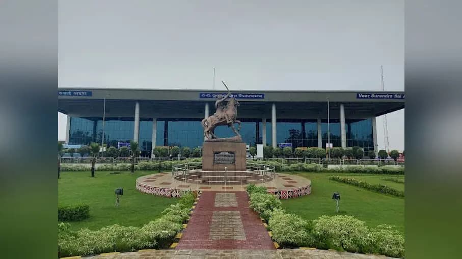दिल्ली-झारसुगुड़ा सेक्टर में दूसरी उड़ान शुरू नहीं होने से यात्रियों में नाराजगी, विमान चलाने की हो रही मांग