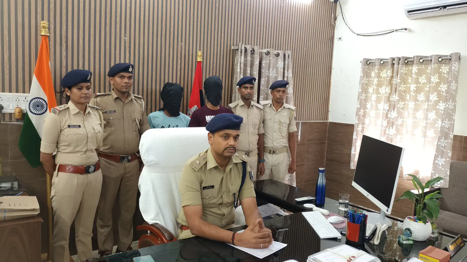 72 लाख रुपये की 581 ग्राम स्मैक के साथ दो तस्कर गिरफ्तार, कटिहार से लाई गई थी खेप