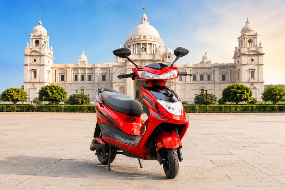 ड्राइविंग लाइसेंस के बिना चला सकते हैं ये 3 इलेक्ट्रिक स्कूटर, कीमत ₹35,000 से शुरू