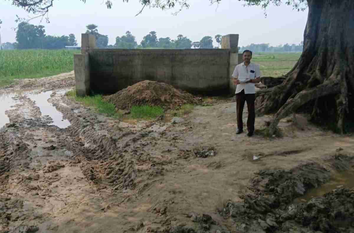 Motihari Approach Road patahi-mgnrega-bridge-without-probe-started Motihari Approach Road patahi-mgnrega-bridge-without-probe-started
