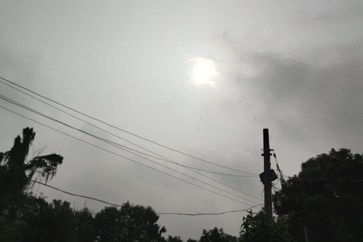 लखीसराय में आज छाए रहेंगे बादल, दोपहर में तेज बारिश के आसार, किसानों को जारी हुई सलाह लखीसराय में आज छाए रहेंगे बादल, दोपहर में तेज बारिश के आसार, किसानों को जारी हुई सलाह