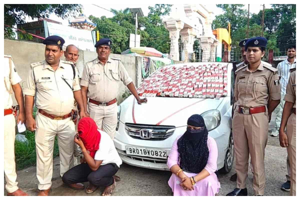 motihari-liquor-news-fake-family-up-car-60-litres-foreign-liquor-seized motihari-liquor-news-fake-family-up-car-60-litres-foreign-liquor-seized