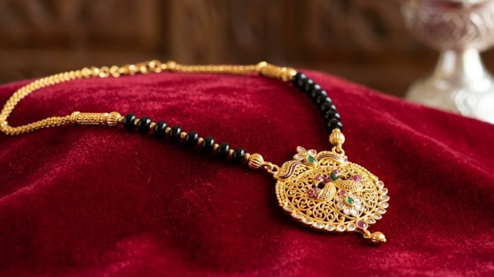 Gold Mangalsutra Pendant Design, PC -AI