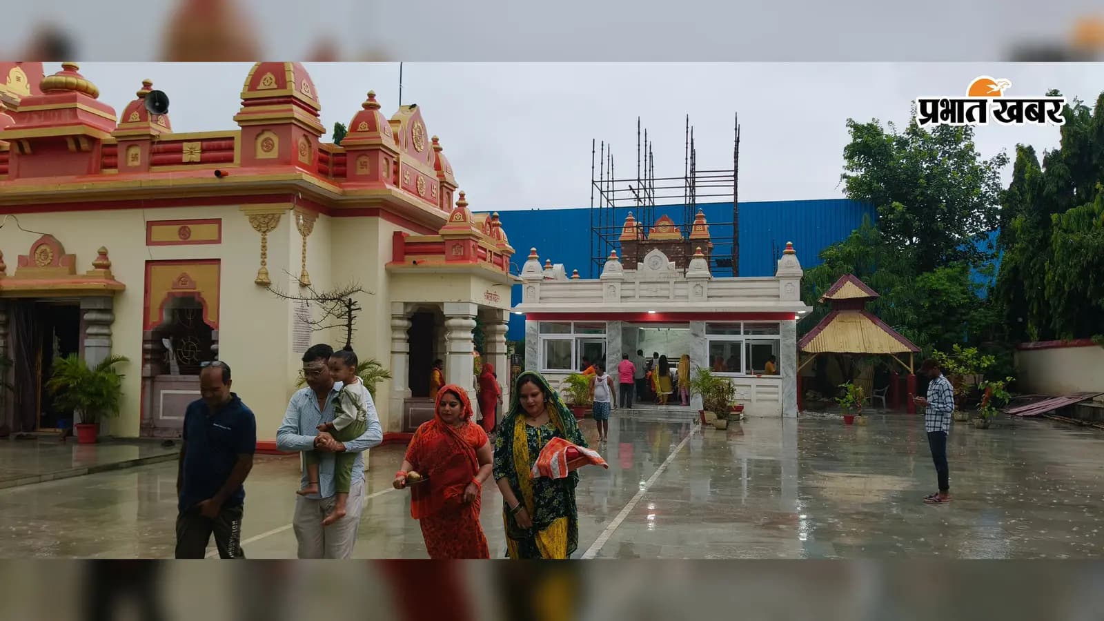 सावन की पहली सोमवारी पर शिवालयों में उमड़ी श्रद्धालुओं की भीड़, हर-हर महादेव से गूंजा शहर