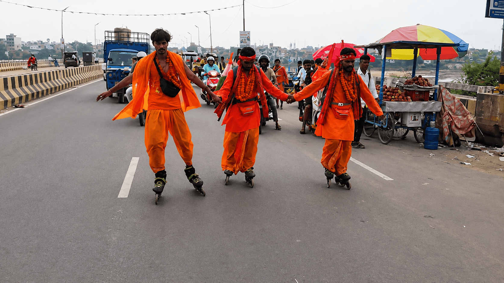 आस्था के साथ फिटनेस और साहस का भी संदेश