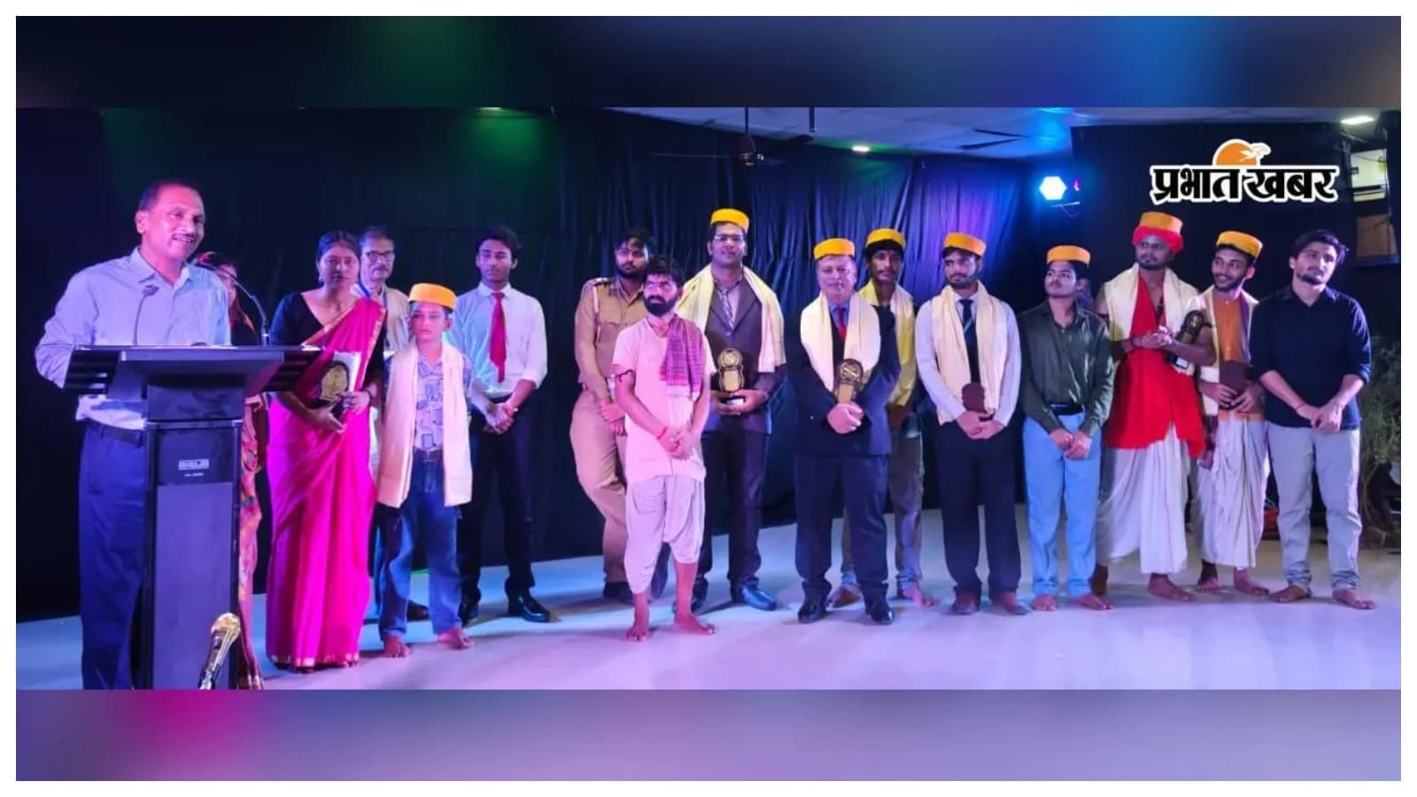 कलाकारों और शिक्षकों ने साझा किया यादगार पल