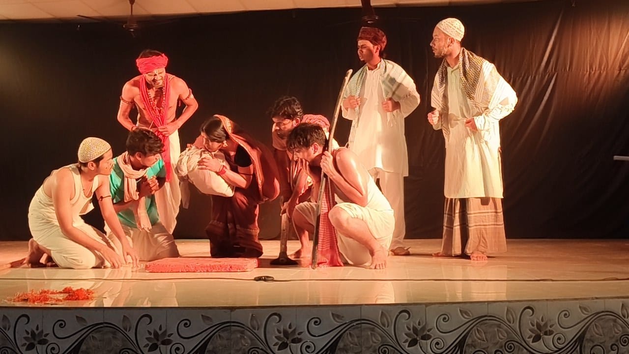 भावपूर्ण अभिनय ने दर्शकों को किया भावुक