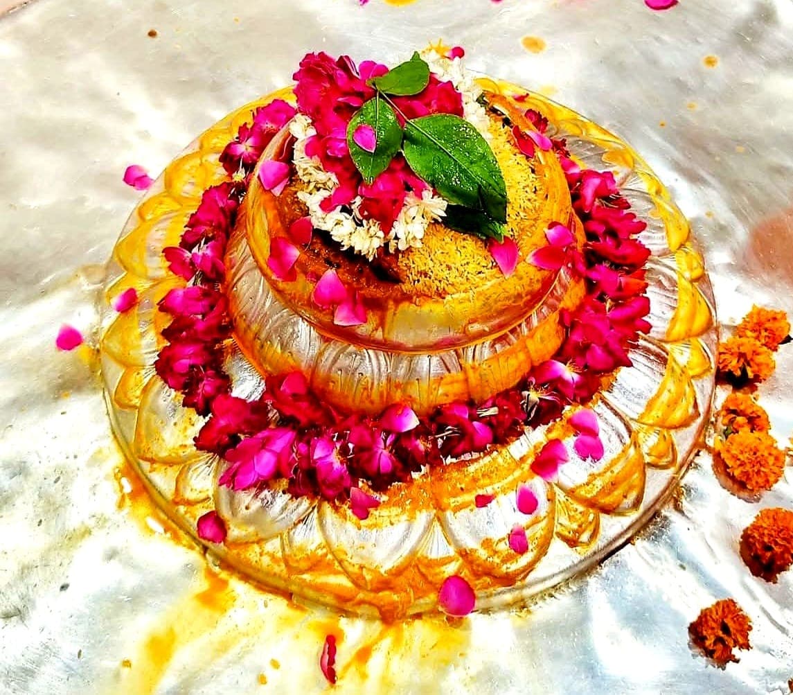 बाबा गरीबनाथ का भव्य श्रृंगार, भक्तों ने किए दिव्य दर्शन